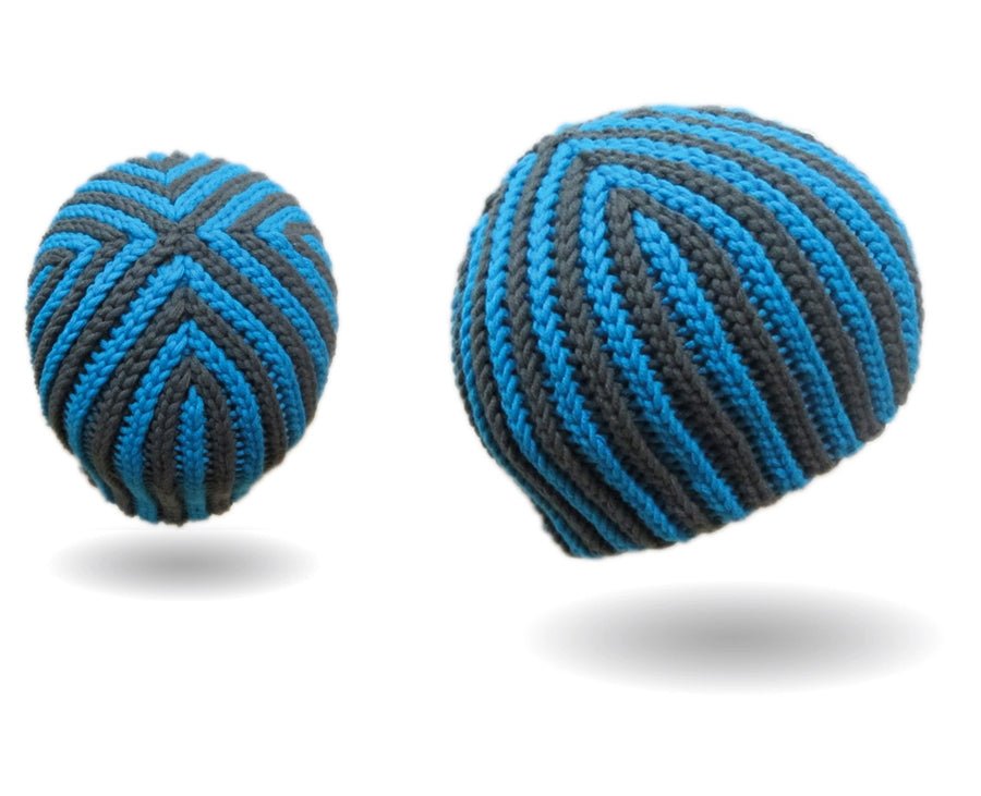 Hazelnut Beanie Häkelanleitung präsentiert eine handgehäkelte Mütze mit markantem Streifenmuster in Blau und Grau aus Modal Farbverlaufsgarn natürlichen Fasern – Modal Farbverlaufsgarn zum Verlieben.