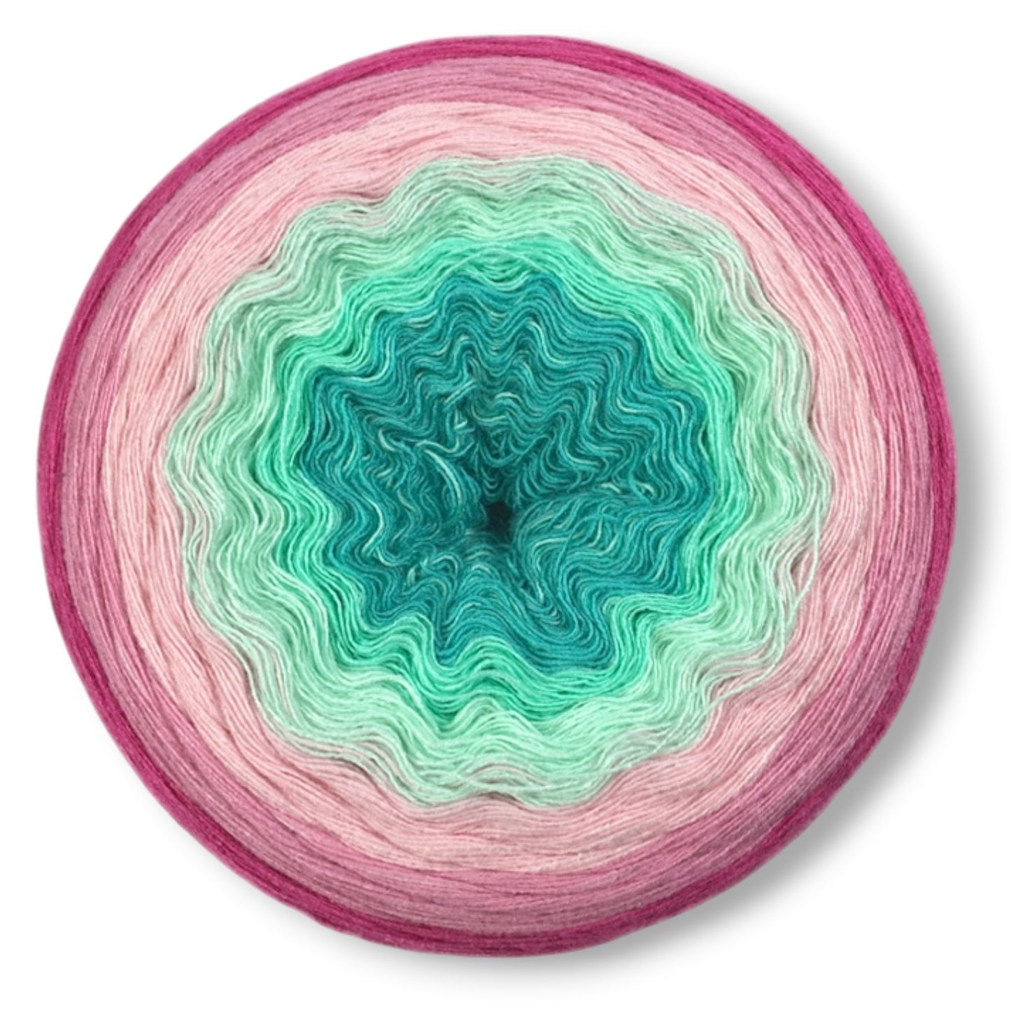 Farbvariante BEERENMINZE mit sanftem Farbspiel von kräftigem Beerenton über zartes Rosa bis zu frischem Minzgrün, handgefärbte Modal Farbverlaufswolle aus natürlichen Fasern – Modal Farbverlaufsgarn zum Verlieben.