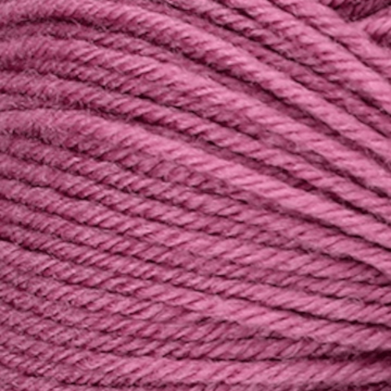 Close-up of soft, finely spun rose pink yarn strands from Ferner Vielseite 210, ideal for knitting and crochet projects requiring quality fiber and smooth texture.