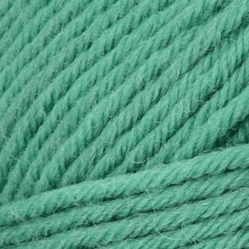 Sanftes, handgefärbtes Modal Farbverlaufsgarn in frischem Mintgrün mit natürlichen Fasern und weichem Griff, ideal für vielfältige Strick- und Häkelideen – Ferner Vielseite 125, Modal Farbverlaufsgarn zum Verlieben.