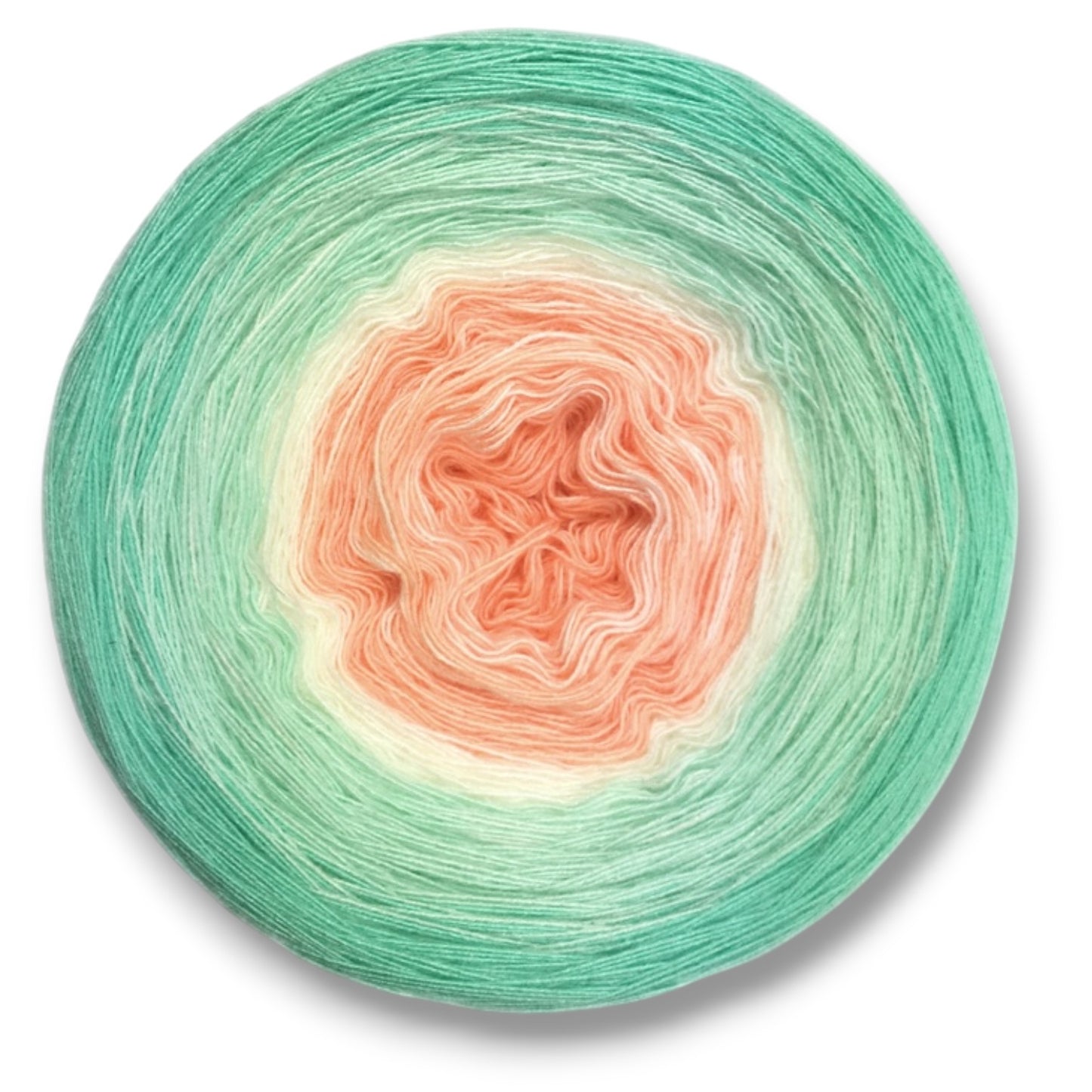 Farbvariante EISROSE mit sanftem Farbverlauf von zartem Pfirsich über Creme und kühles Eisgrün bis zu hellem Mint, handgefärbte Modal Farbverlaufswolle aus natürlichen Fasern – Modal Farbverlaufsgarn zum Verlieben.