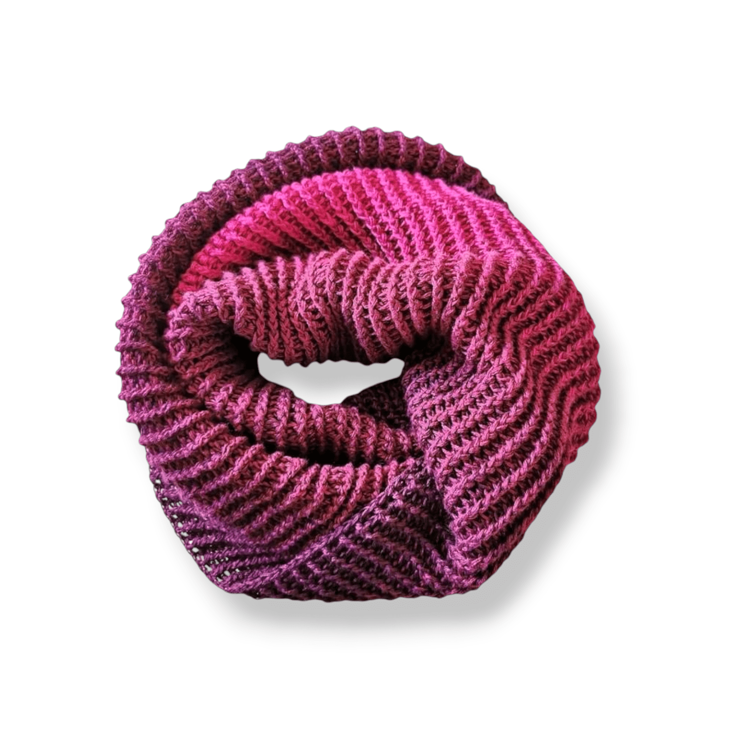 Farbvariante HIMBEERE besticht durch einen sanften Modal Farbverlauf von leuchtendem Pink zu tiefem Beerenton, handgefärbte Farbverlaufswolle Modal aus natürlichen Fasern – Modal Farbverlaufsgarn zum Verlieben.