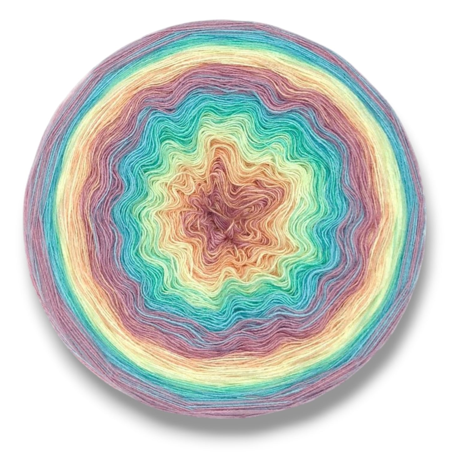 Farbvariante HIPPIE LIGHT mit sanftem, harmonischem Verlauf von Pastelllila über zartes Gelb bis zu frischem Türkis, handgefärbte Modal Farbverlaufsgarn aus natürlichen Fasern – Modal Farbverlaufsgarn zum Verlieben.