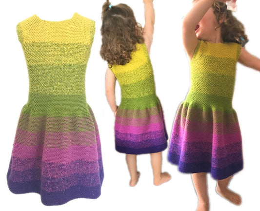 Kleid Lilly Häkelanleitung zeigt ein farbenfrohes, handgehäkeltes Kinderkleid mit sanften Übergängen in Gelb-, Grün-, Rosa- und Lilatönen aus Modal Farbverlaufsgarn natürlichen Fasern – Modal Farbverlaufsgarn zum Verlieben.