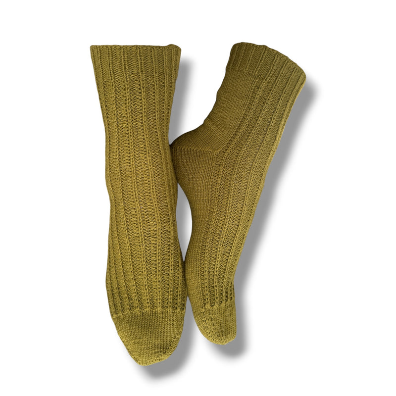 Socken Rippen-Rhythmus Strickanleitung