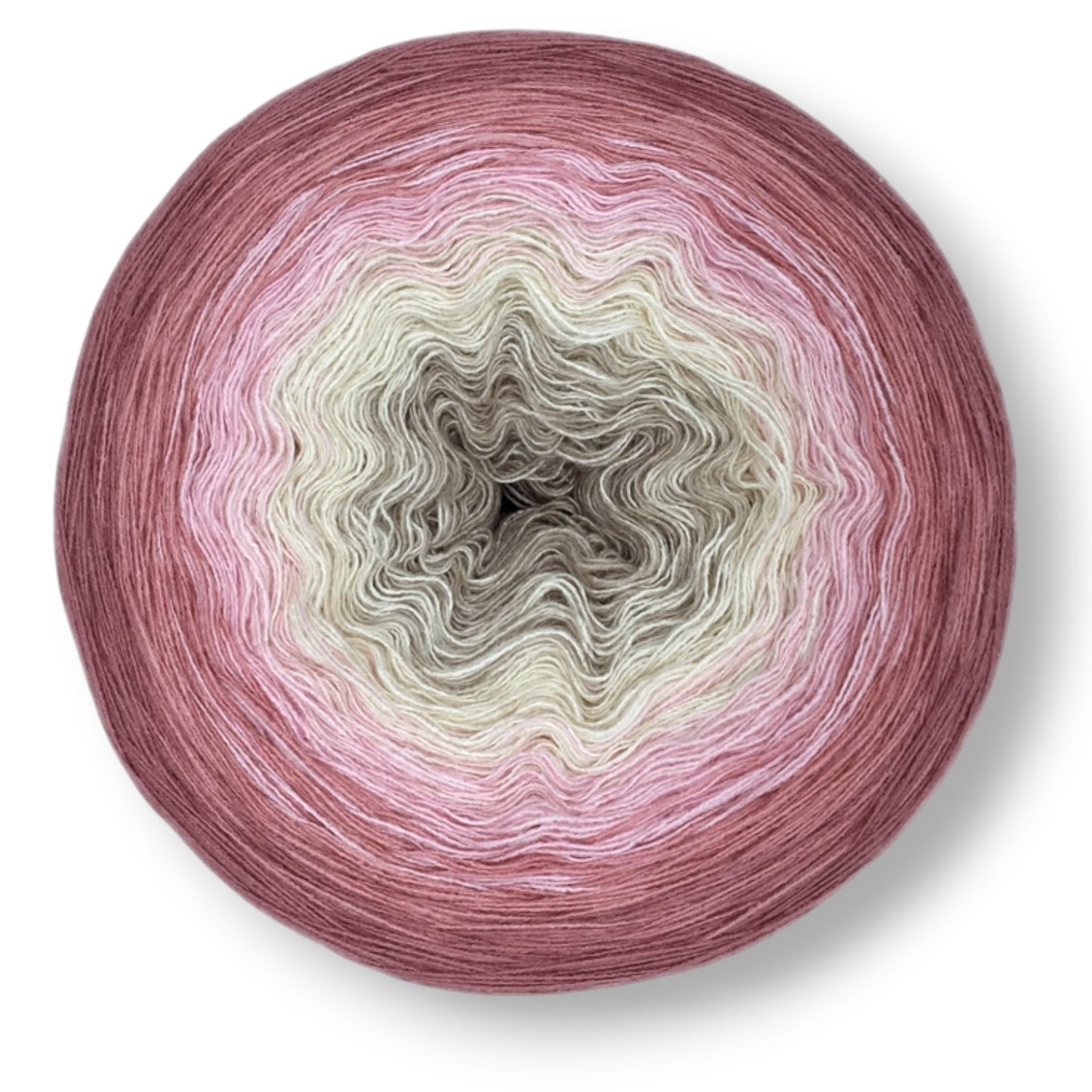 Farbvariante VERSUCHUNG mit zartem Verlauf von hellem Creme über sanftes Altrosa bis zu warmem Rosé, handgefärbte Modal Farbverlaufsgarn aus natürlichen Fasern – Modal Farbverlaufsgarn zum Verlieben.