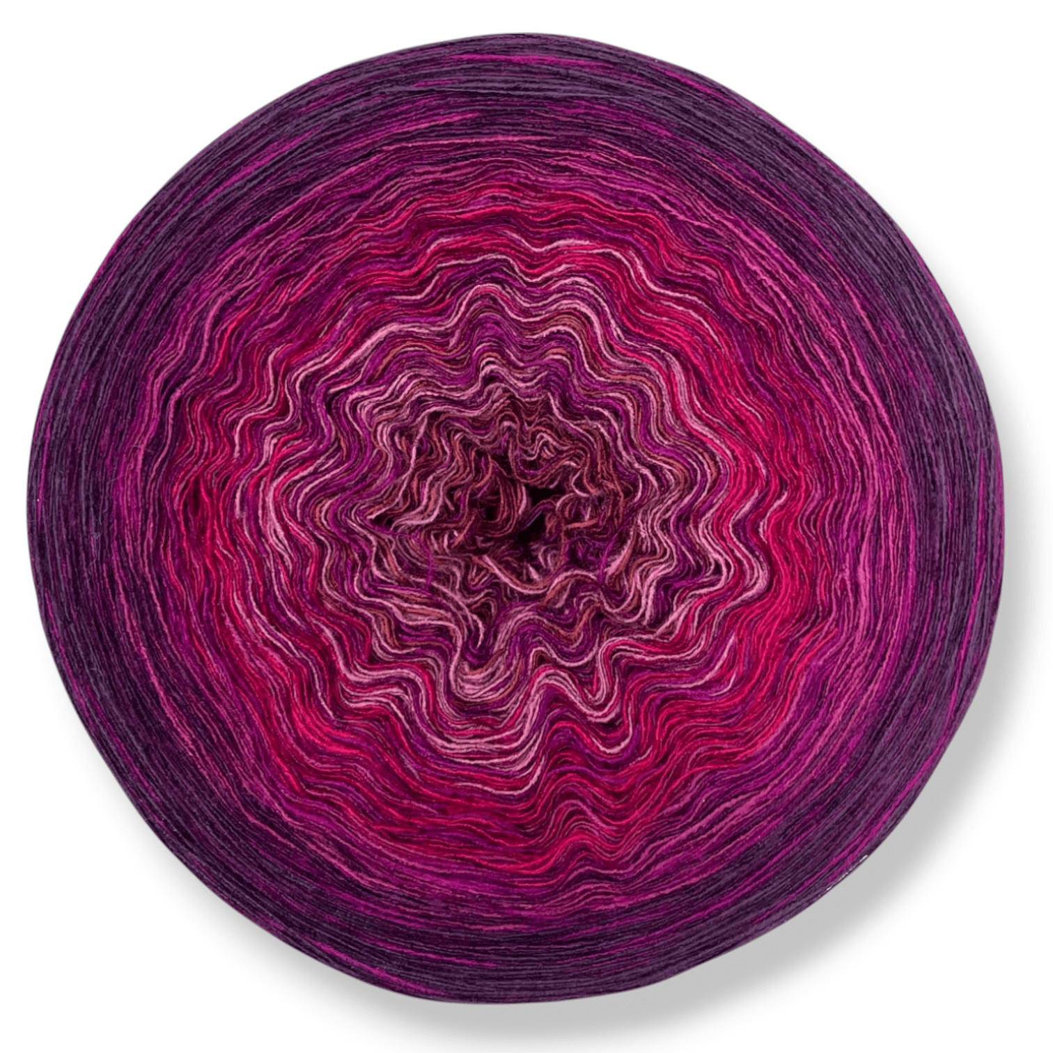 Farbvariante WEIHNACHTSMARMELADE zeigt einen intensiven Modal Farbverlauf von warmem Beerenrot über sattes Pink bis zu dunklem Violett, handgefärbte Farbverlaufswolle Modal aus natürlichen Fasern – Modal Farbverlaufsgarn zum Verlieben.